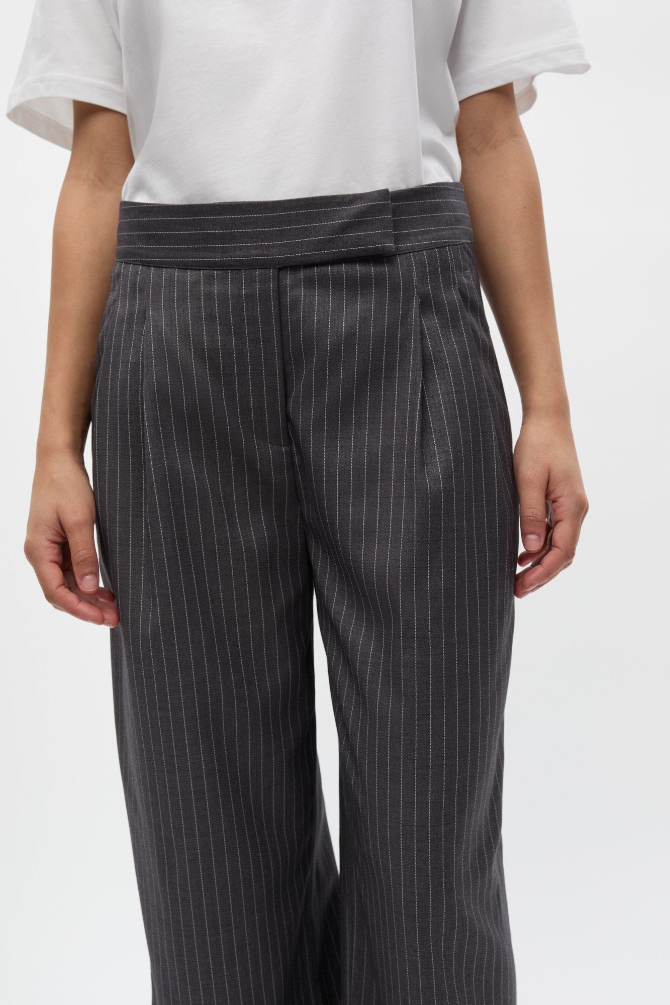 Enwilla Pants 7300 - Grey/White Pinstriped