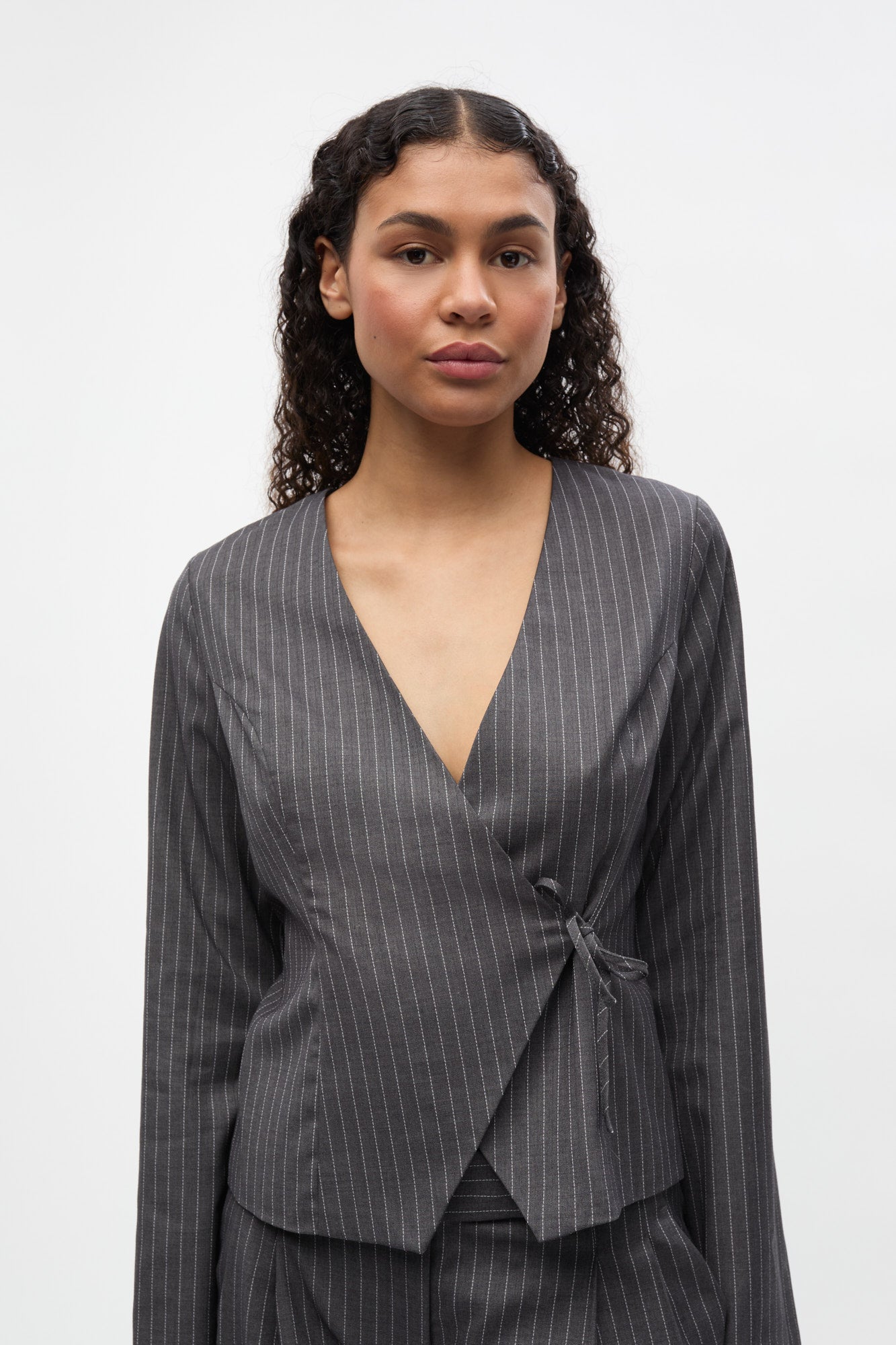 Encroydon Ls Top 7300 - Grey/White Pinstriped