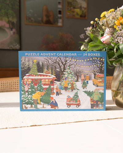 CHRISTMAS TREES & SNOW FLAKES - Puslespillkalender med 1000 brikker