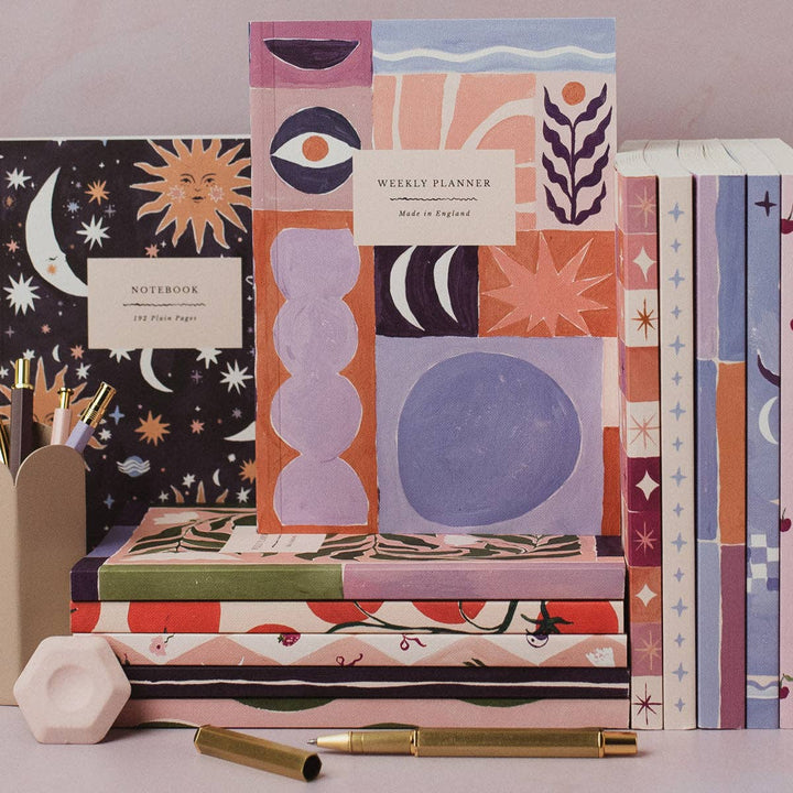 Studio Abstract - Undated Weekly Planner