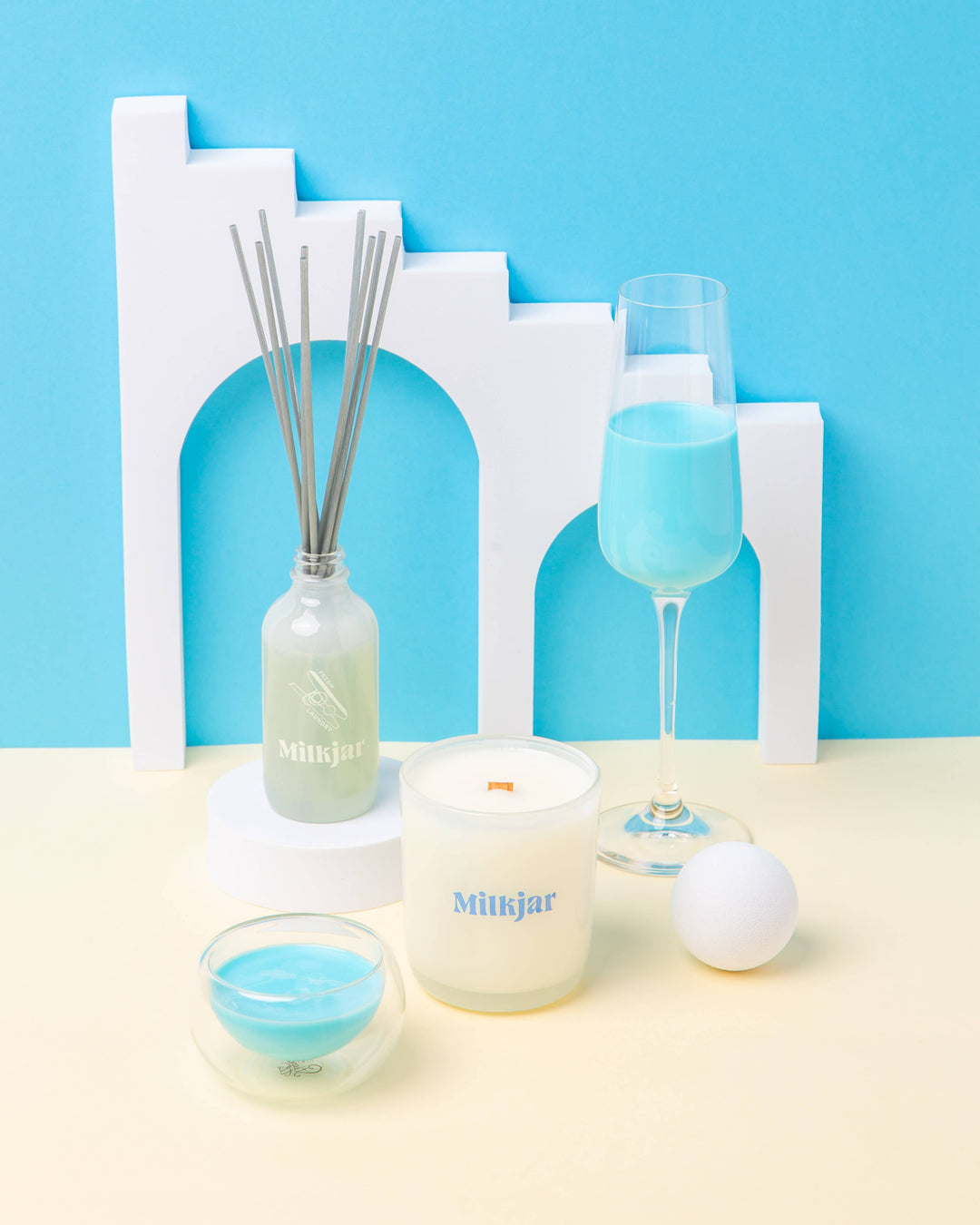 Fresh Laundry - Rain, Cotton &amp; Vanilla - Coconut Soy Candle