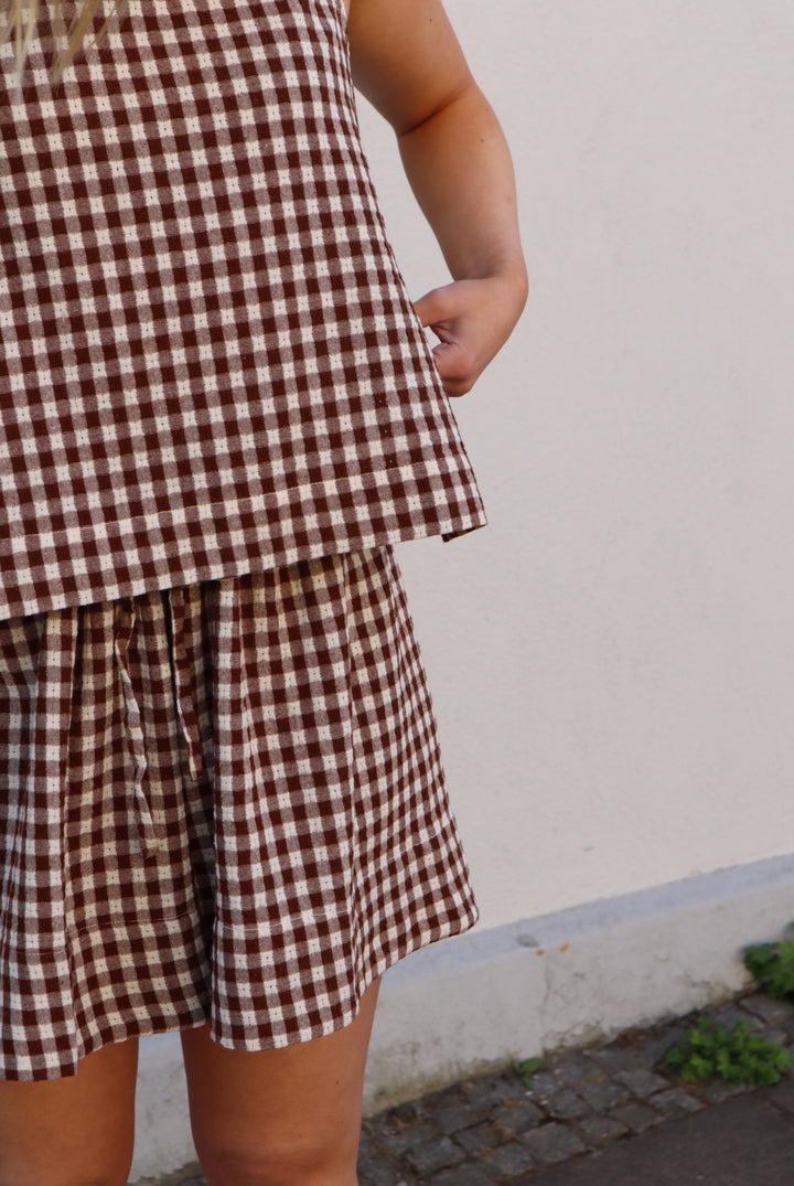 Leonie Check Shorts- Check Brown/ Off white