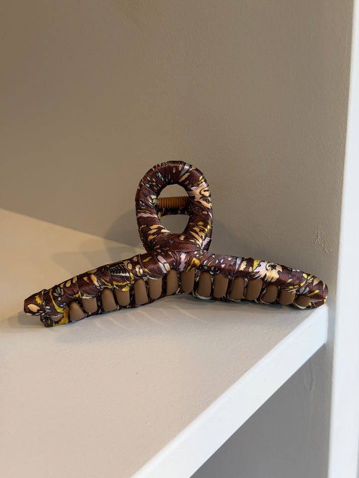Fiora Luster Celabrina Hair Claw - Chocolate Brown