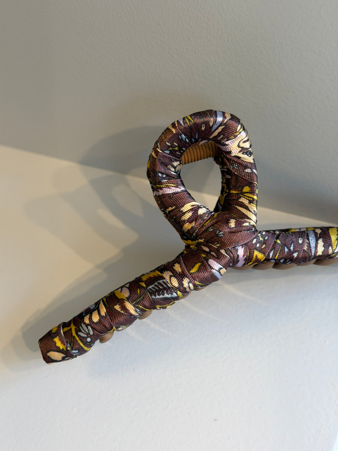 Fiora Luster Celabrina Hair Claw - Chocolate Brown