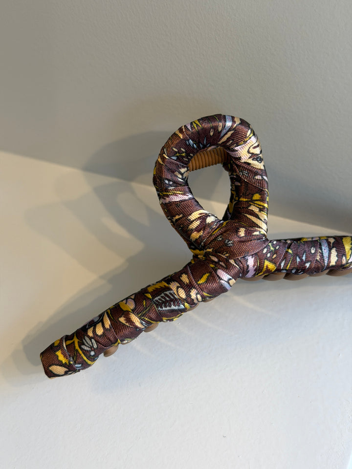Fiora Luster Celabrina Hair Claw - Chocolate Brown