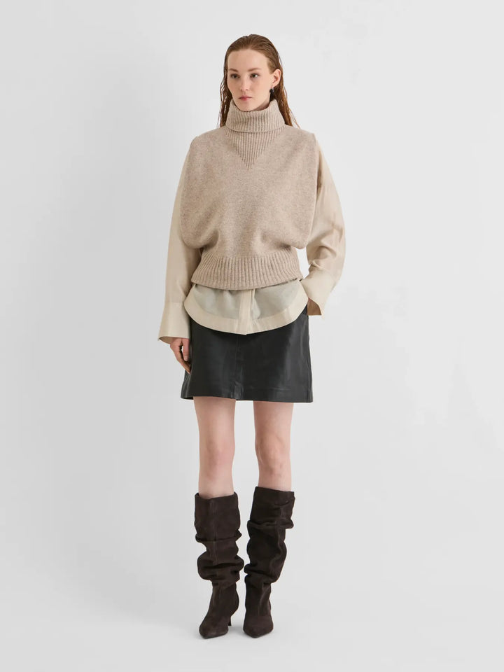 Roucleo Roll Neck Knit Vest/Pf - Pelican