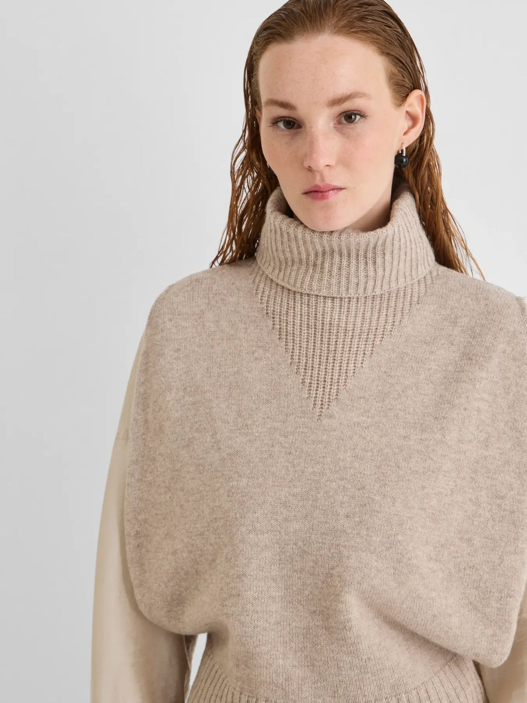 Roucleo Roll Neck Knit Vest/Pf - Pelican