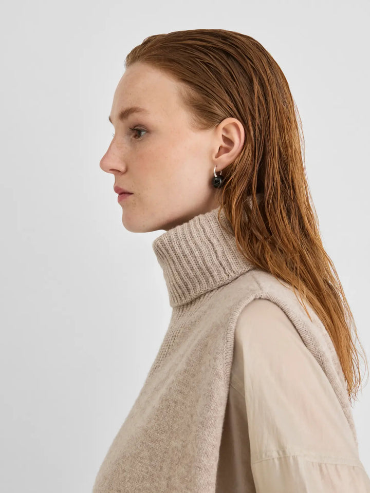 Roucleo Roll Neck Knit Vest/Pf - Pelican
