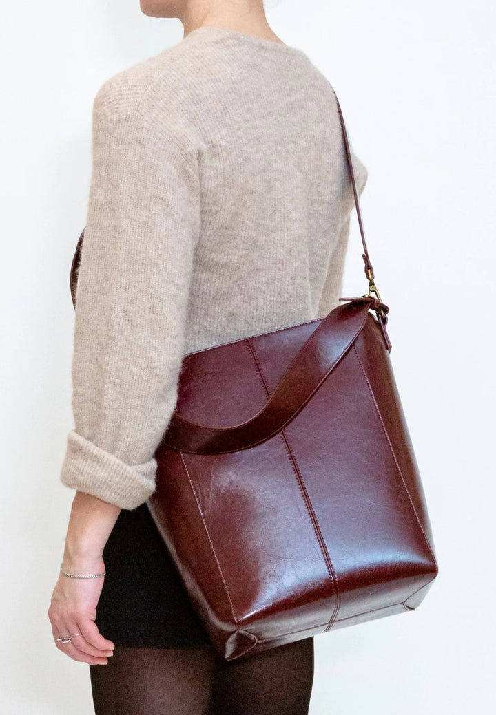 Casset Raw Structure -  Deep Burgundy