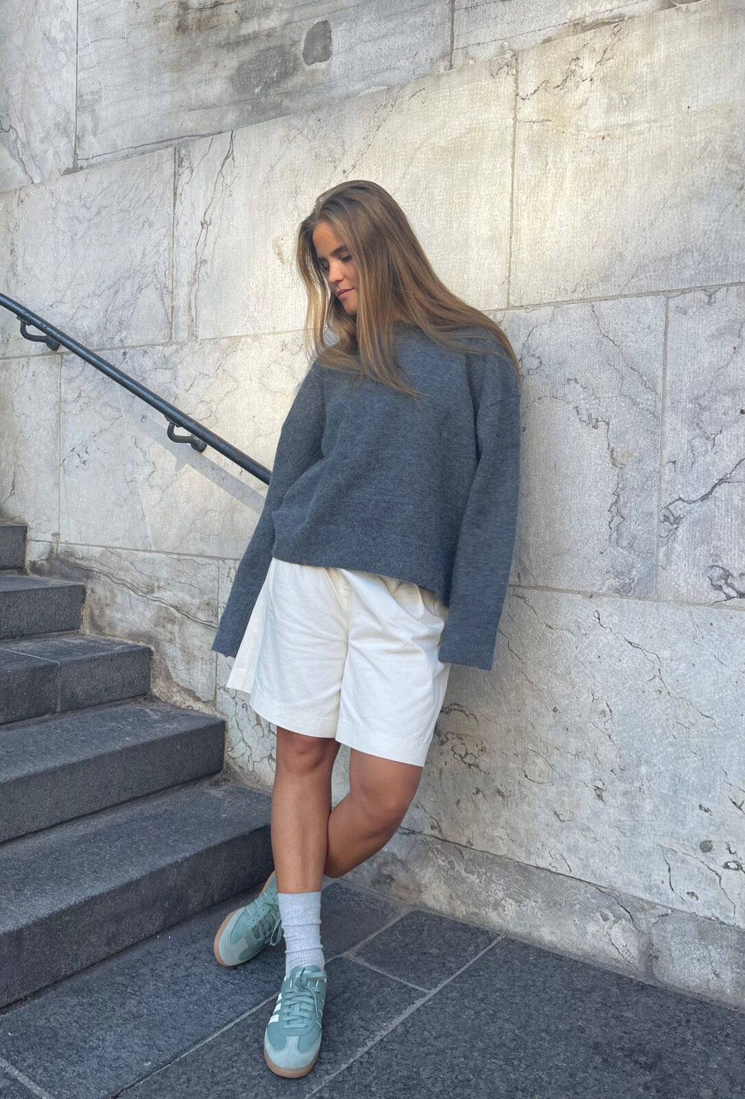 Olol O-Neck Knit - Dark Melange