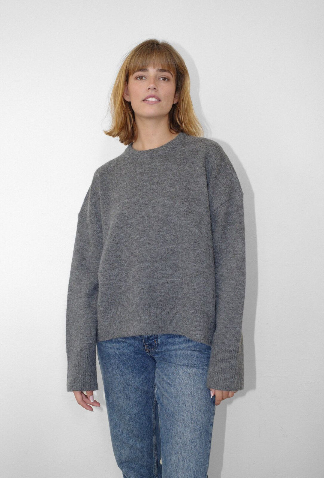 Olol O-Neck Knit - Dark Melange
