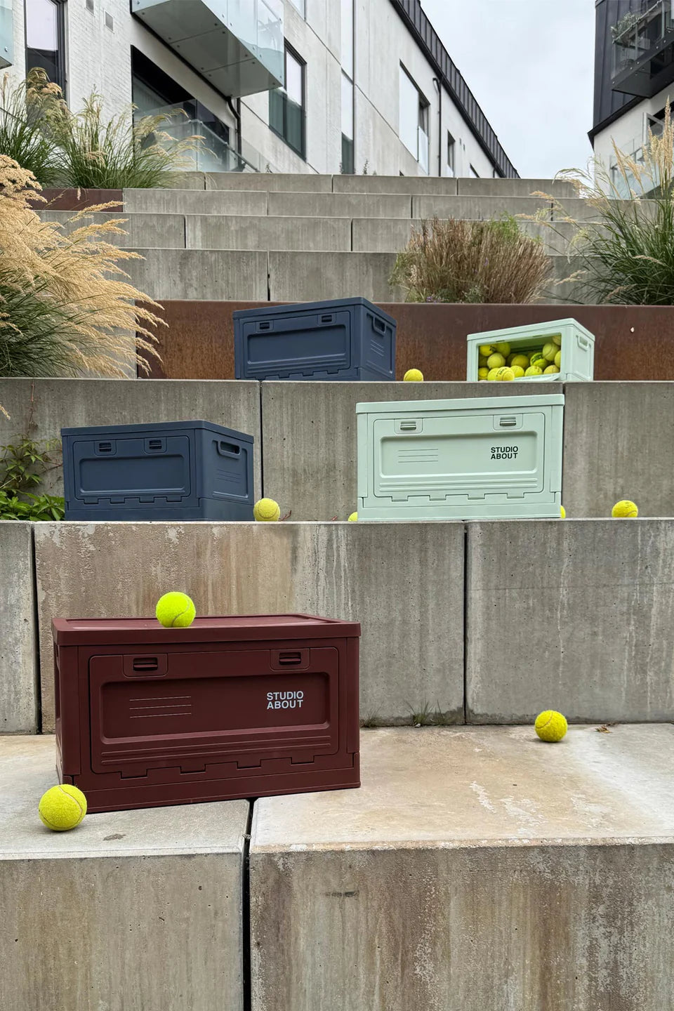 Box - Medium - Dark blue