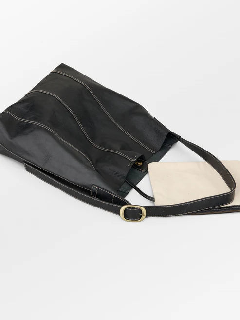 Panel Mae Buckle Bag - Black
