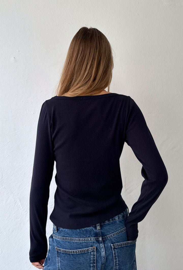 Madonna Ls Tee - Navy
