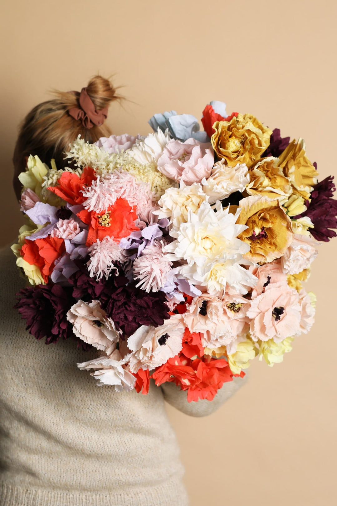 Papirblomst - Grand Dahlia - Sand